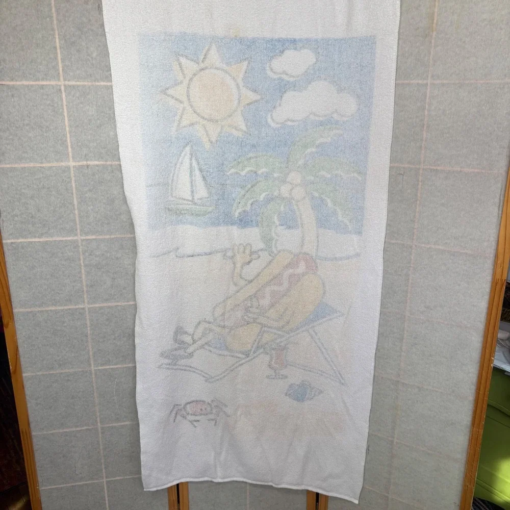 Vintage Professional Made in USA Hot Dog Beach Towel Retro Sun Sailboat‎ Crab